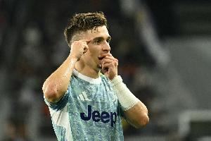 斯基拉：尤文2200万欧首次报价小孔塞桑，但被波尔图拒绝