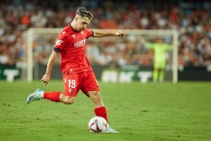 记者：拜仁同时和塞尔塔、伯恩茅斯、波尔图等4队谈萨拉戈萨转会