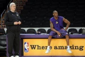 里奇蒙德：科比发自内心热爱篮球 属于不给钱也会在公园打球的人