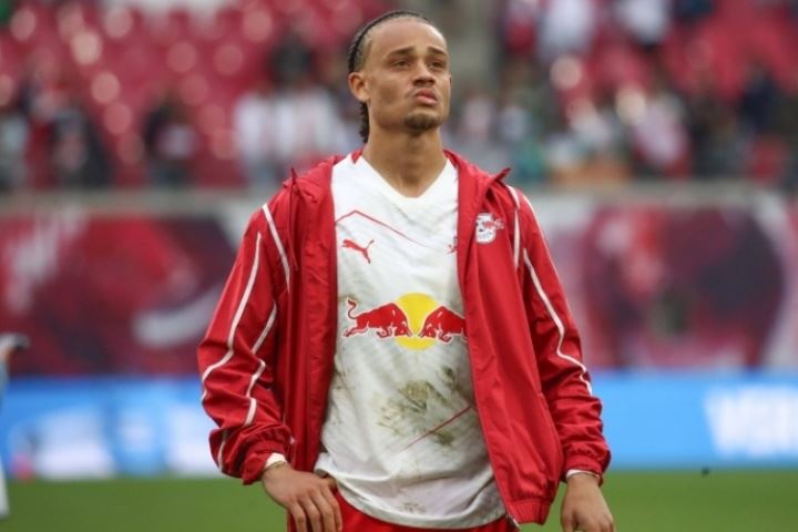 7000万欧！英媒：切尔西有意哈维-西蒙斯 已就个人条款达成一致