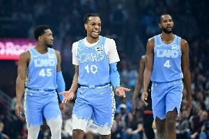 骑士季前赛赛程：10月8日&10日对阵公牛 13日对阵绿军 15日战活塞