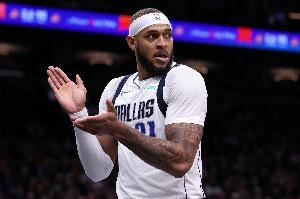 右脚踝扭伤！基德：明天主场迎战奇才 加福德出战成疑