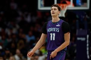 很好的即战力！34号秀卡尔克布伦纳7中5拿到10分5板4帽